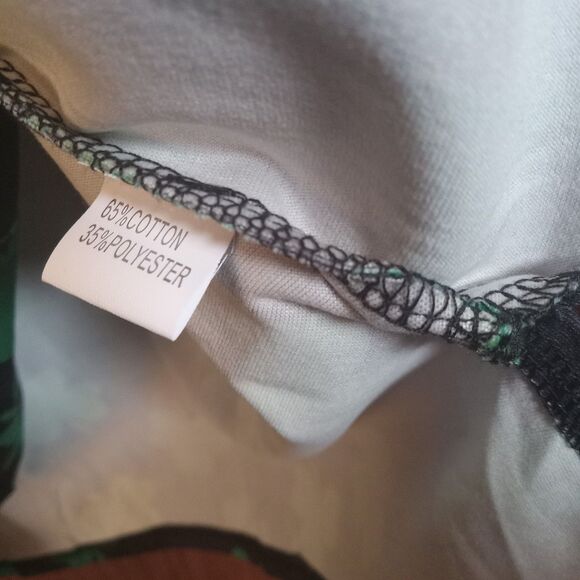 Roshop V-Neck St Patrick Day Scrubs With Pockets Lucky Clover, Large - Picture 6 of 7